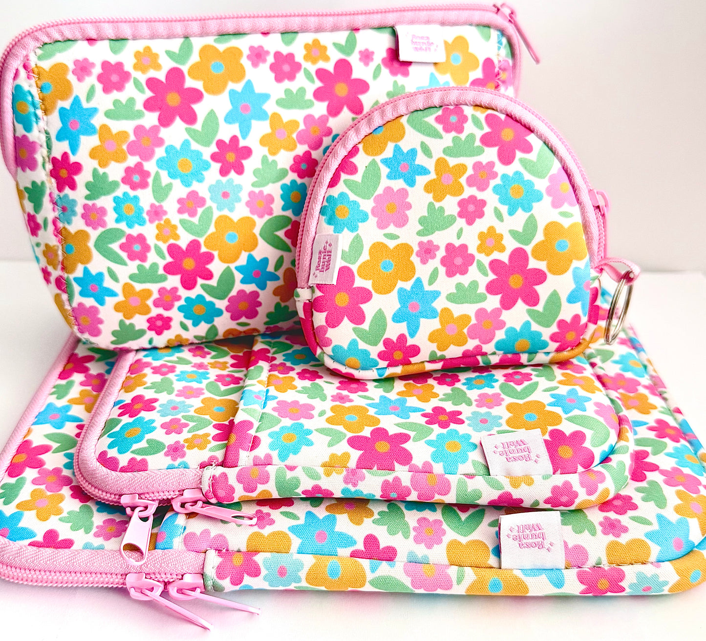 BloomySet - Kosmetiktasche, Tablet- & E-Book Sleeve, Portemonnaie