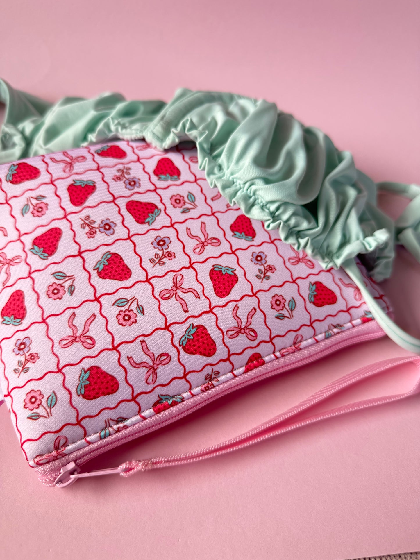 Bikinitasche Erdbeere x OCEAN BERRY