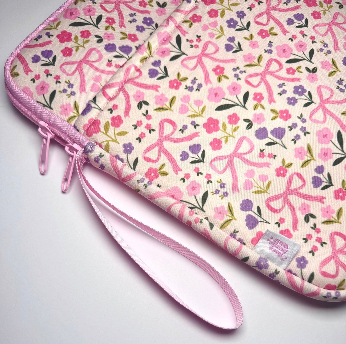 Tablet- & Büchertasche x LOVELY BOW
